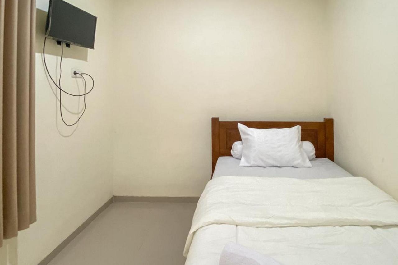 Blimbing  Nipa Guest House Near Universitas Widyagama Mitra Reddoorz מראה חיצוני תמונה