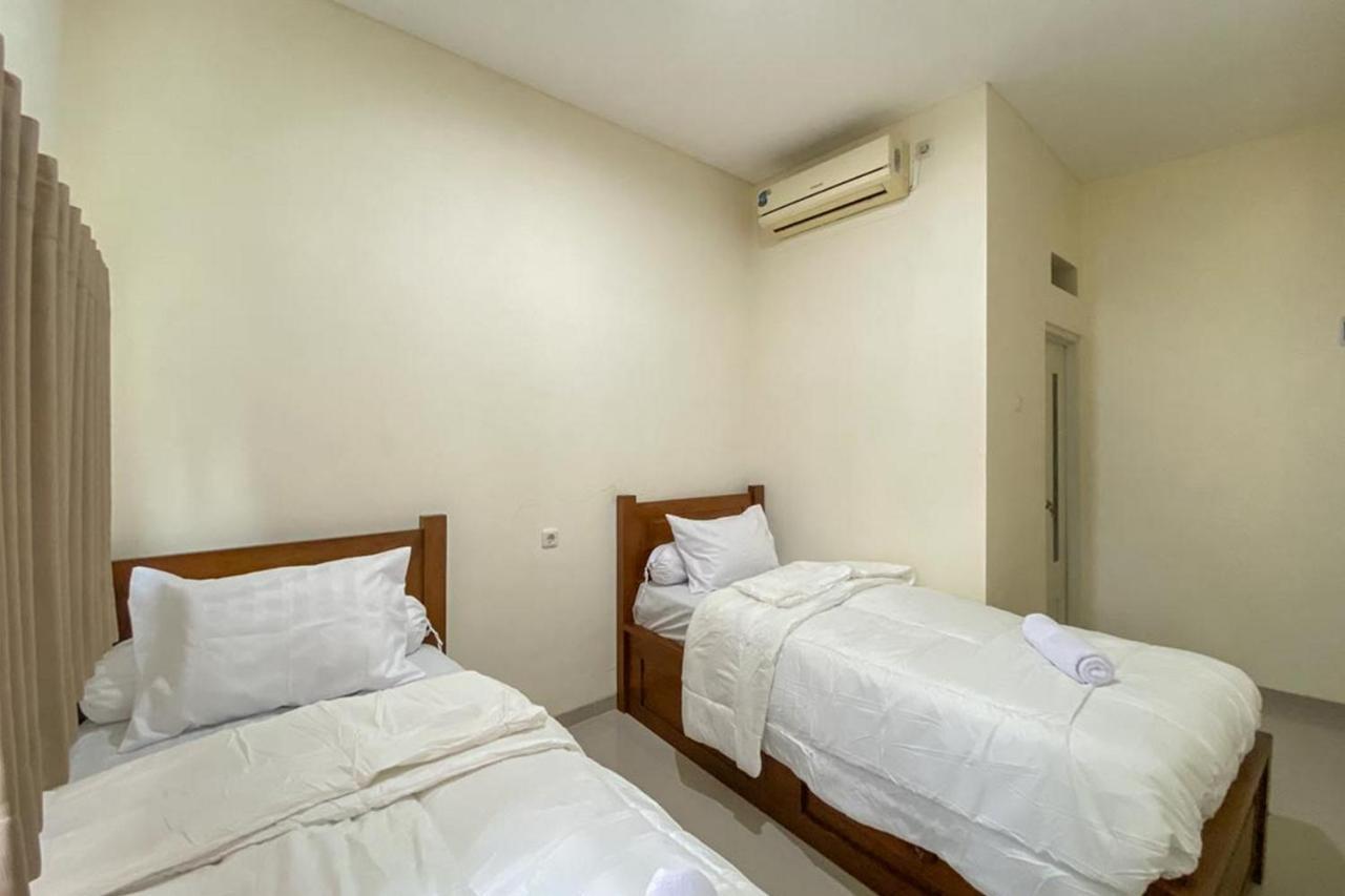 Blimbing  Nipa Guest House Near Universitas Widyagama Mitra Reddoorz מראה חיצוני תמונה